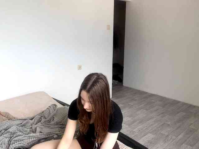 EveliaShimaoka webcam