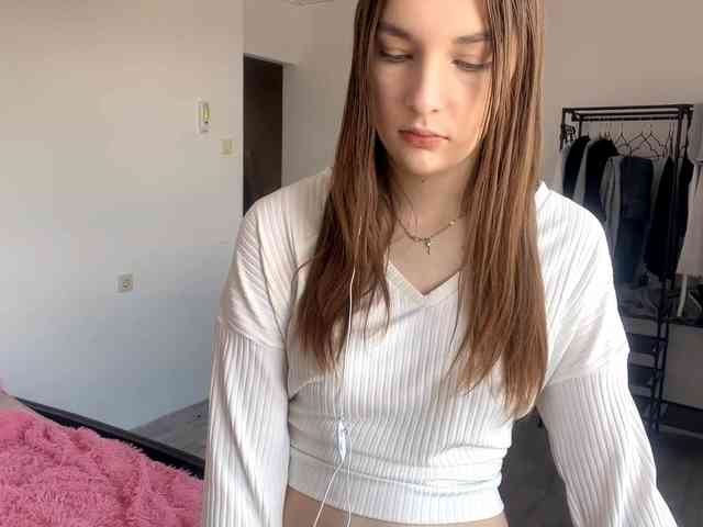 EveliaShimaoka webcam