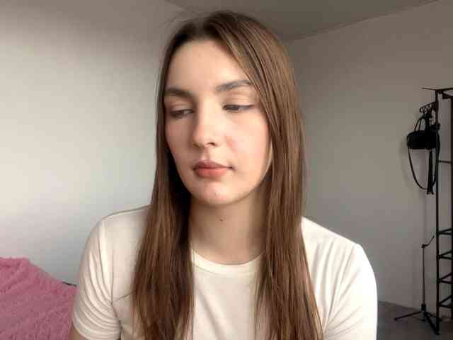 EveliaShimaoka webcam