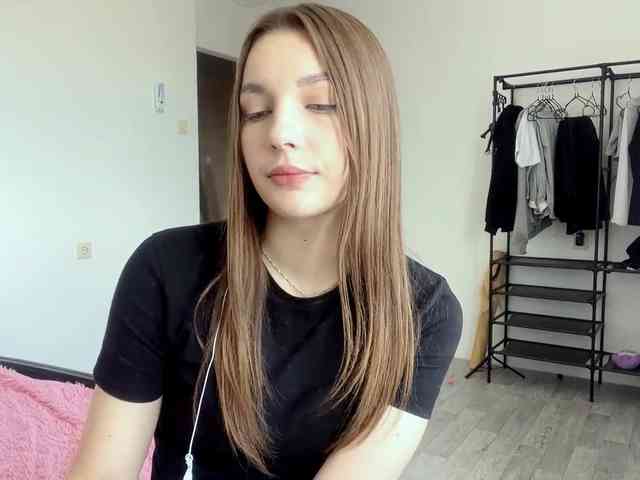 EveliaShimaoka webcam