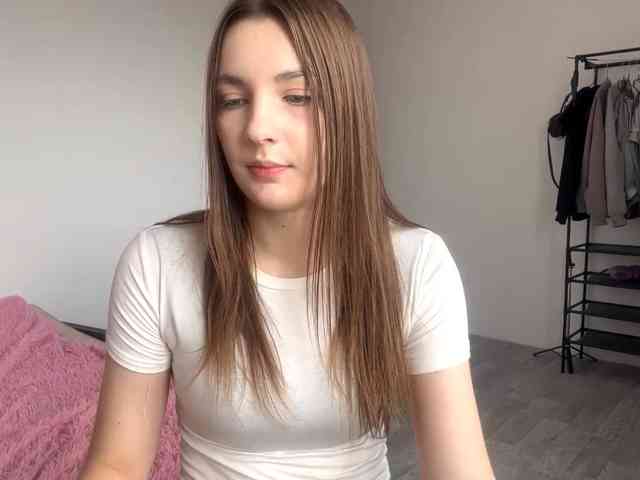 EveliaShimaoka webcam
