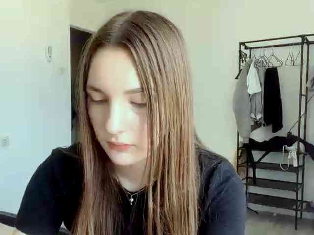 EveliaShimaoka webcam