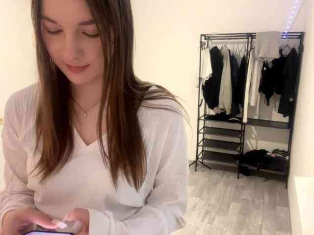 EveliaShimaoka webcam