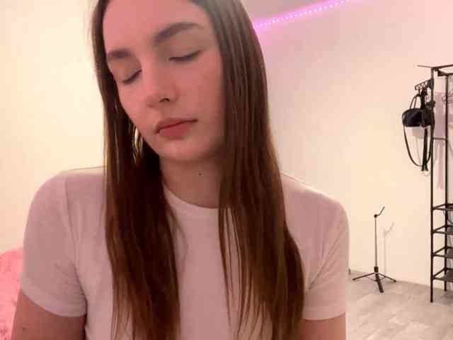 EveliaShimaoka webcam