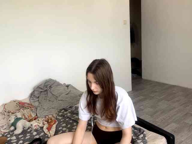 EveliaShimaoka webcam