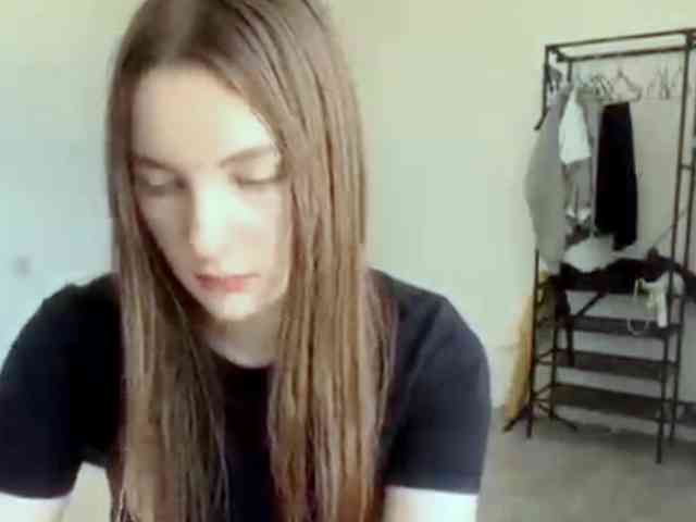 EveliaShimaoka webcam