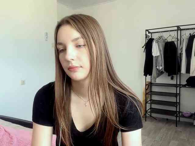EveliaShimaoka webcam