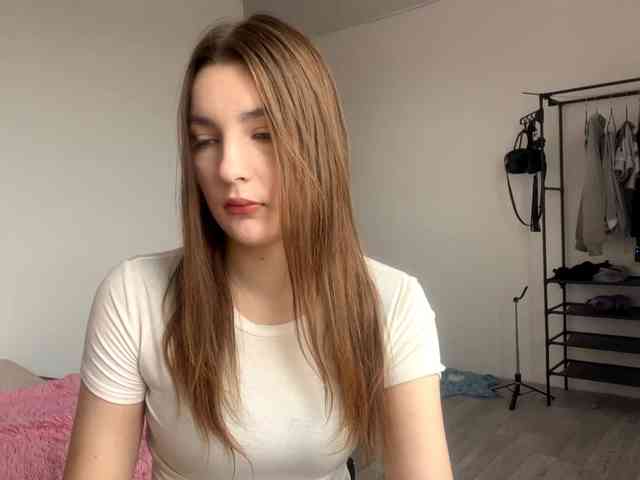 EveliaShimaoka webcam