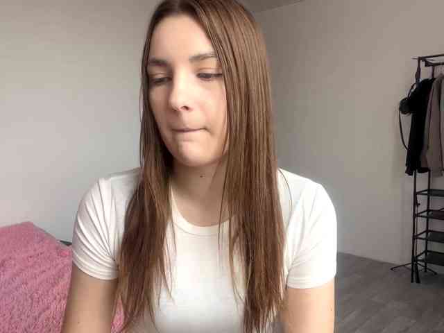 EveliaShimaoka webcam