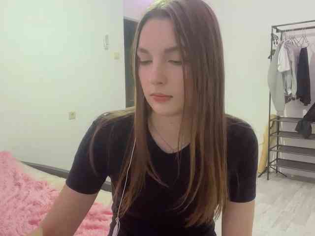 EveliaShimaoka webcam