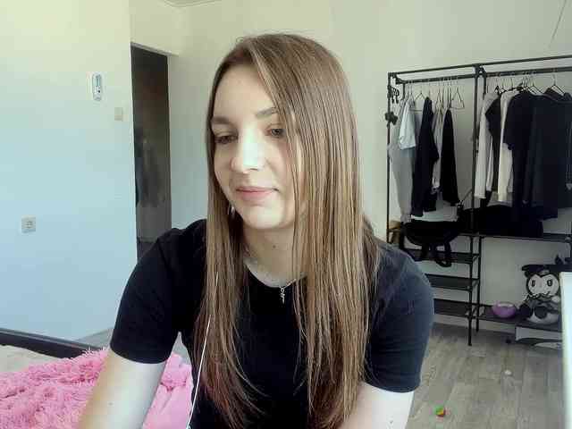 EveliaShimaoka webcam