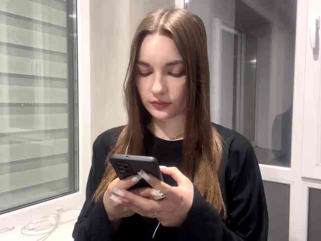EveliaShimaoka webcam