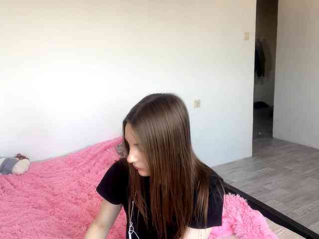 EveliaShimaoka webcam
