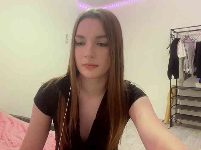 EveliaShimaoka webcam
