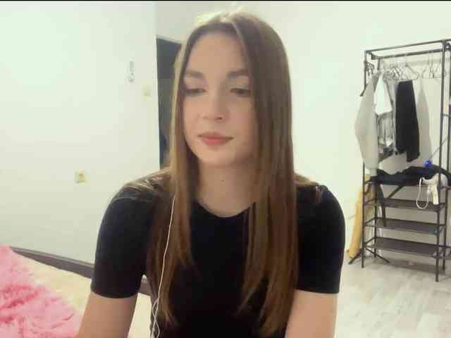 EveliaShimaoka webcam
