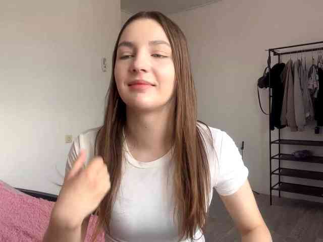 EveliaShimaoka webcam