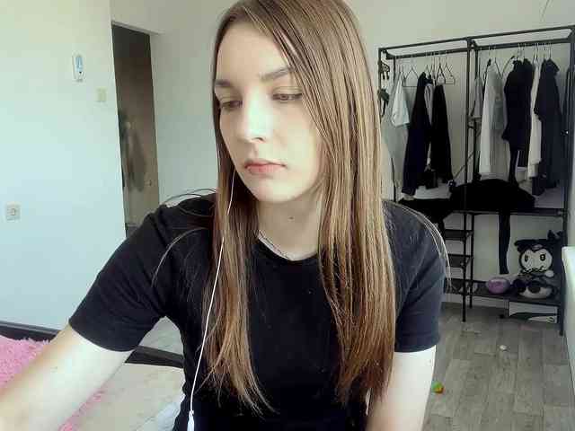 EveliaShimaoka webcam