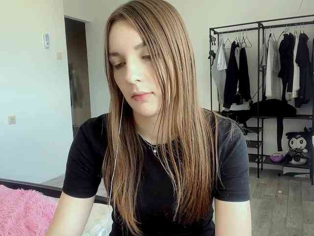 EveliaShimaoka webcam