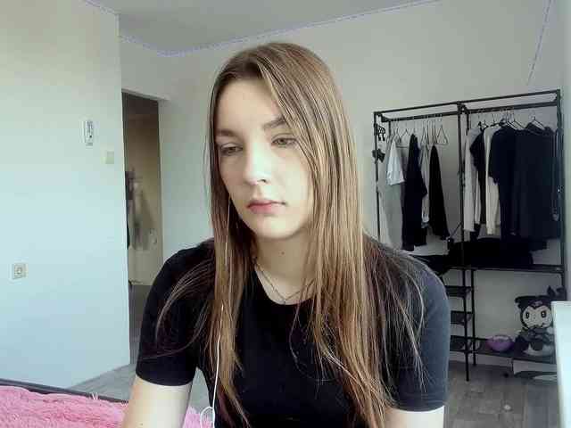 EveliaShimaoka webcam