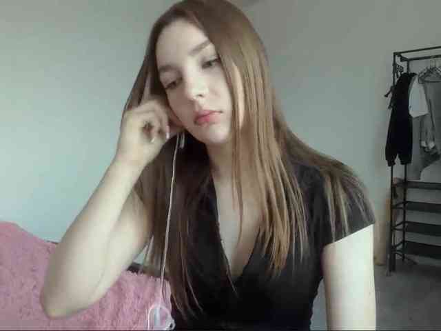 EveliaShimaoka webcam