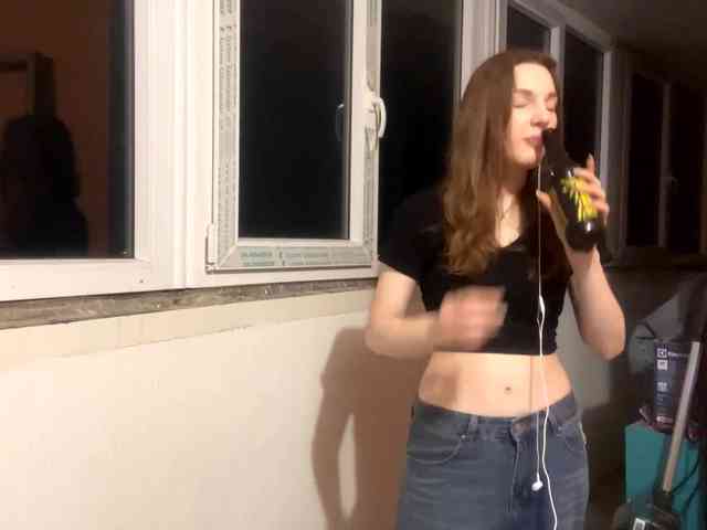 EveliaShimaoka webcam