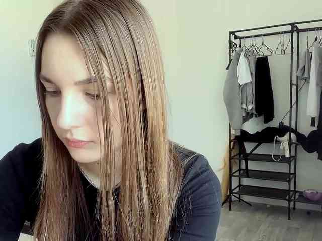 EveliaShimaoka webcam