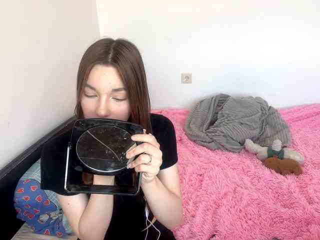 EveliaShimaoka webcam