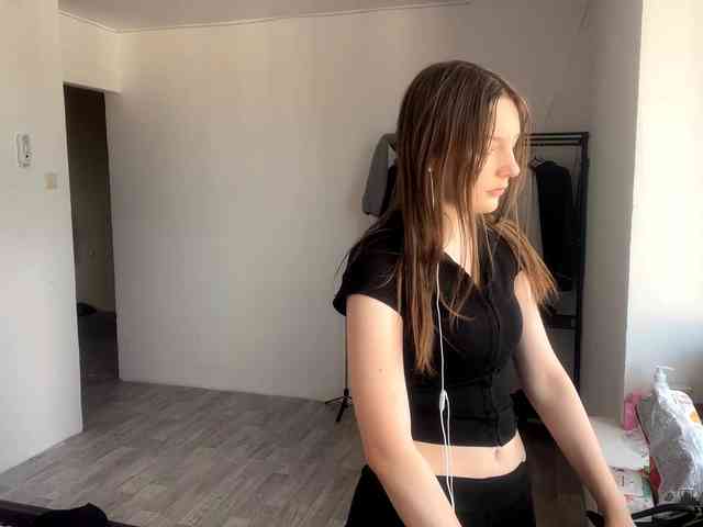 EveliaShimaoka webcam