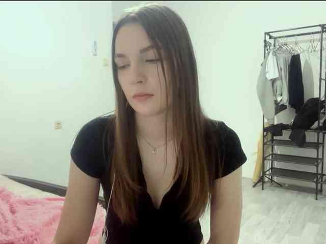 EveliaShimaoka webcam