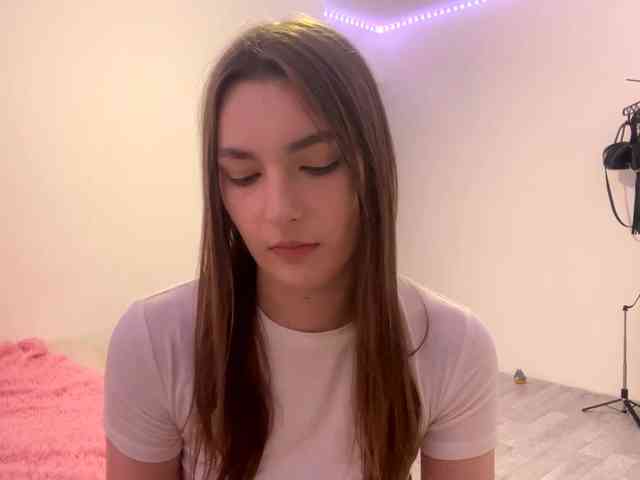 EveliaShimaoka webcam