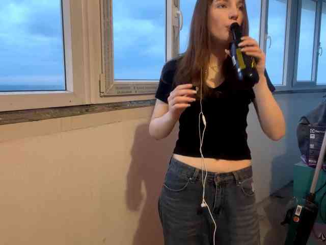 EveliaShimaoka webcam