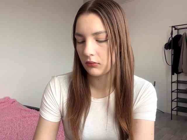 EveliaShimaoka webcam