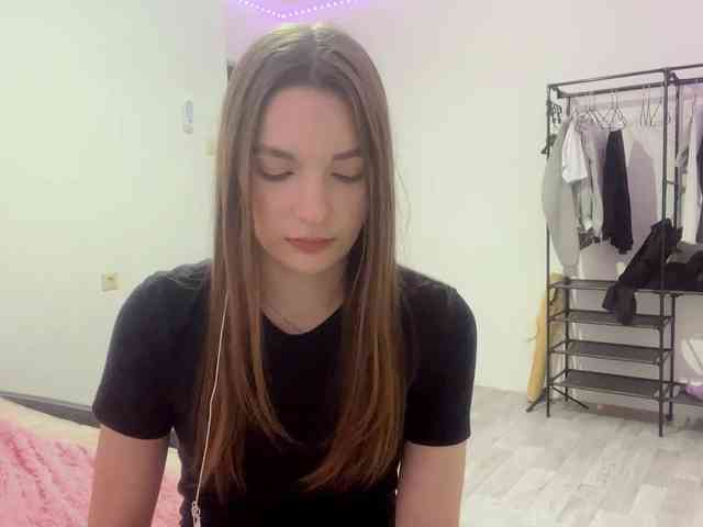 EveliaShimaoka webcam