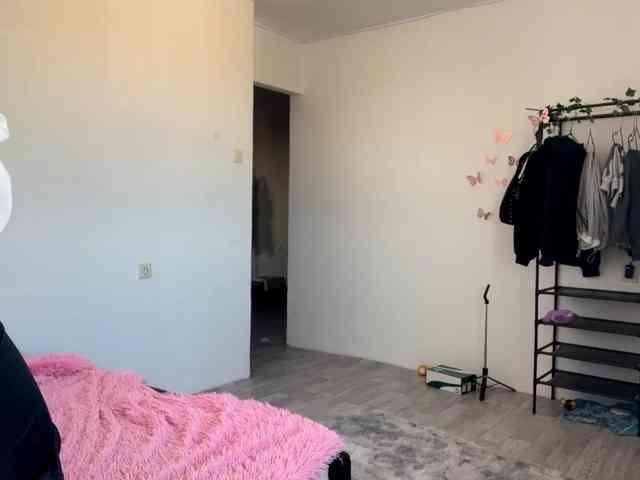 EveliaShimaoka webcam