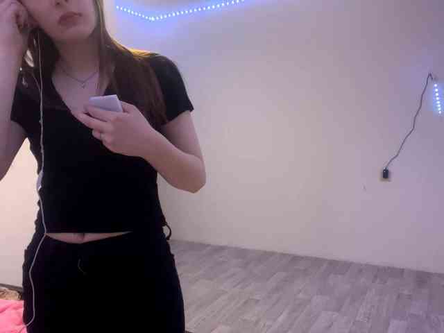 EveliaShimaoka webcam