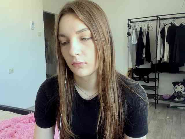 EveliaShimaoka webcam