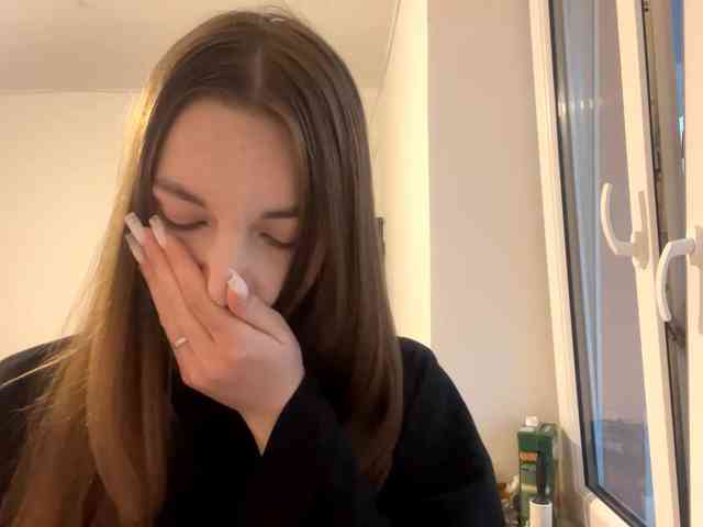EveliaShimaoka webcam