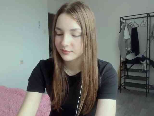 EveliaShimaoka webcam