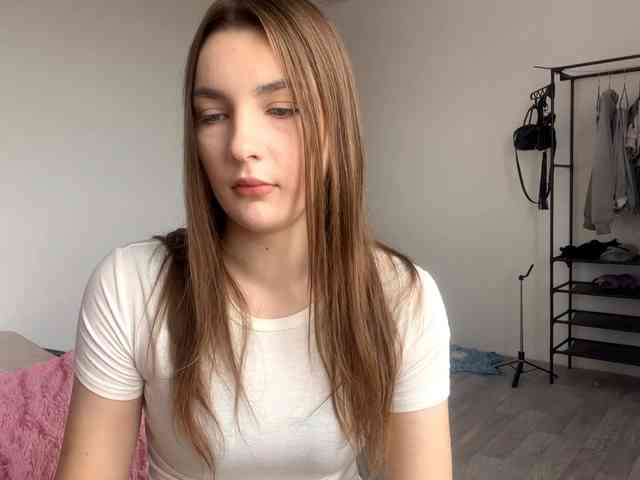 EveliaShimaoka webcam
