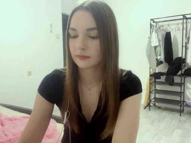 EveliaShimaoka webcam