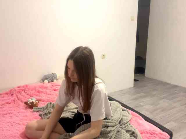 EveliaShimaoka webcam