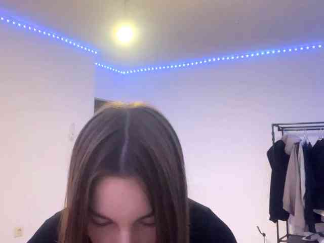EveliaShimaoka webcam