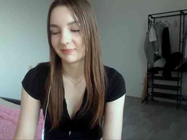 EveliaShimaoka webcam
