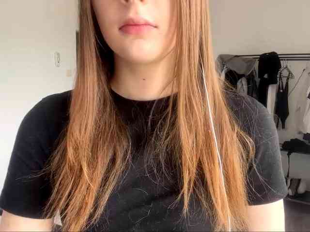 EveliaShimaoka webcam