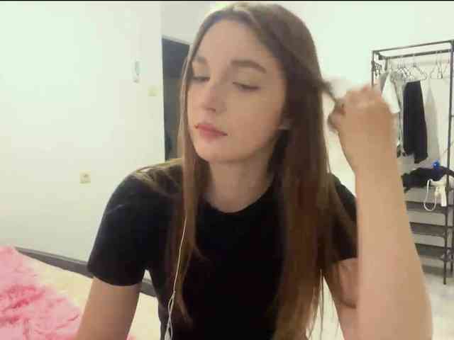 EveliaShimaoka webcam