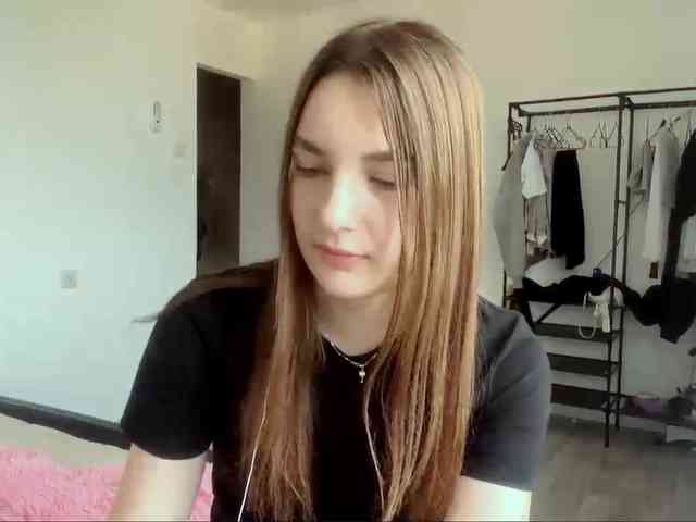 EveliaShimaoka Live Webcam on BongaCams
