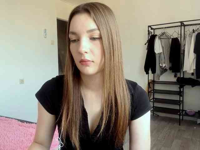 EveliaShimaoka webcam