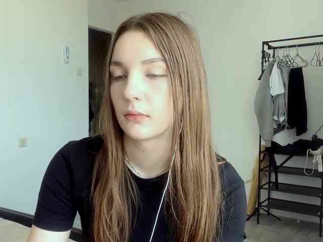 EveliaShimaoka webcam