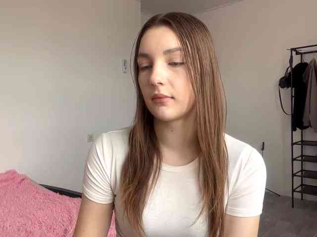 EveliaShimaoka webcam