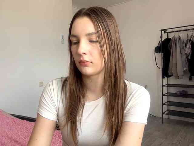 EveliaShimaoka webcam